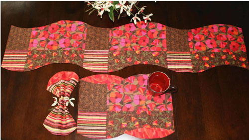 Tango Wave Quilted Table Decor (retail)